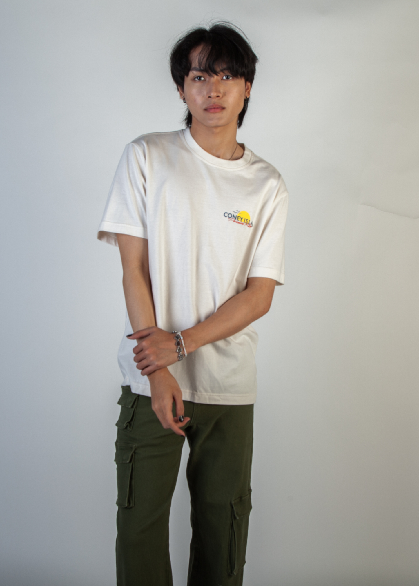 Paradise Resort Short Sleeve Graphic Tee