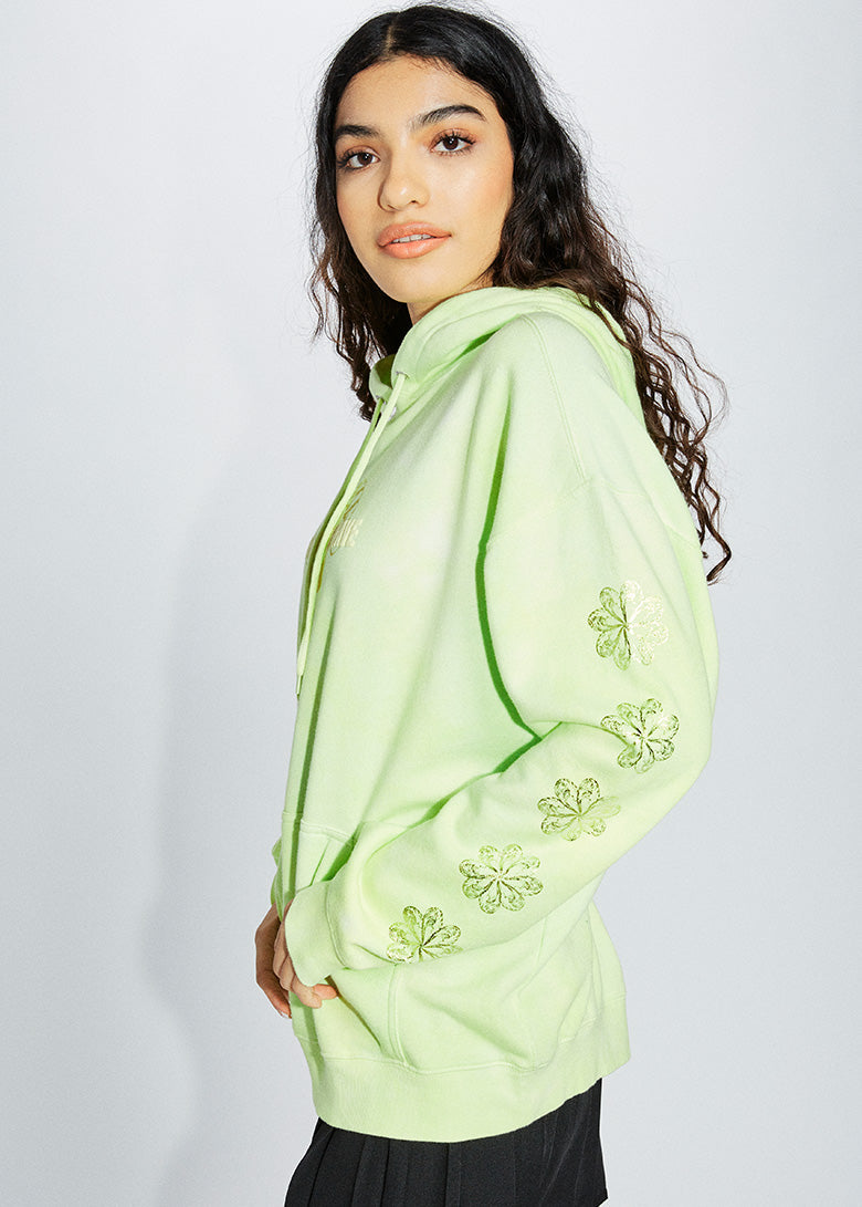 Party Wave Puff Print Graphic Pullover Hoodie