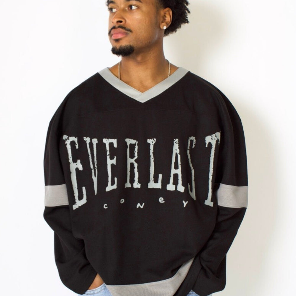 
                      
                        x Everlast Hockey Jersey
                      
                    